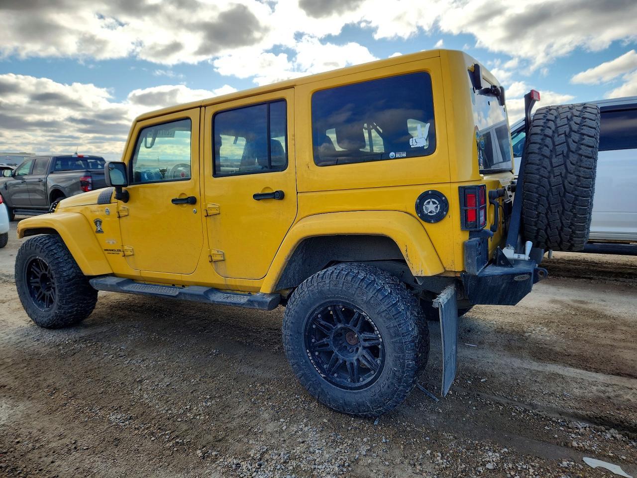 2015 Jeep Wrangler Unlimited Sahara - Фото 2