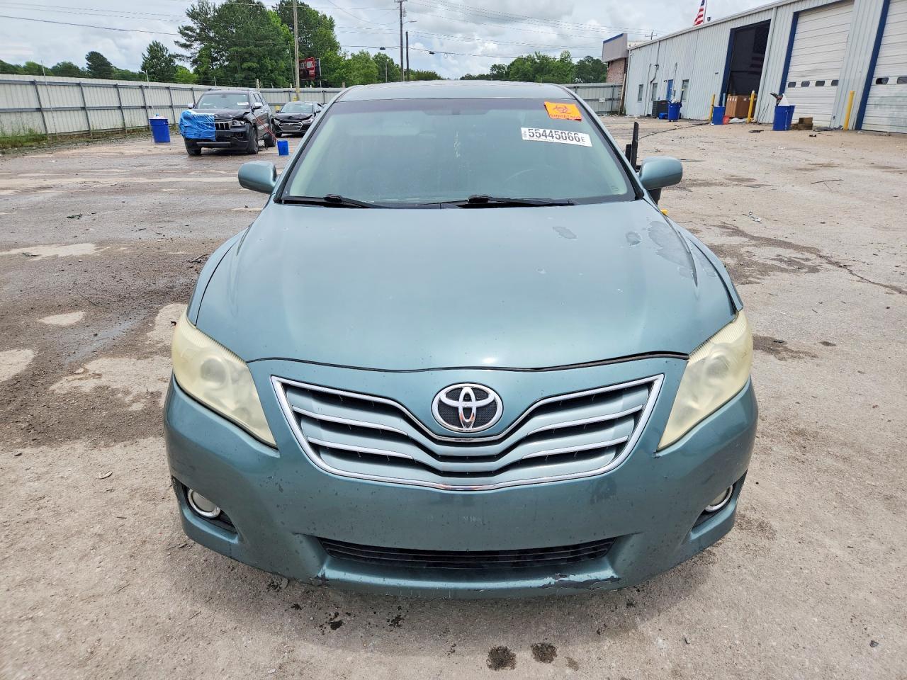 2011 Toyota Camry Xle V6 - Фото 5