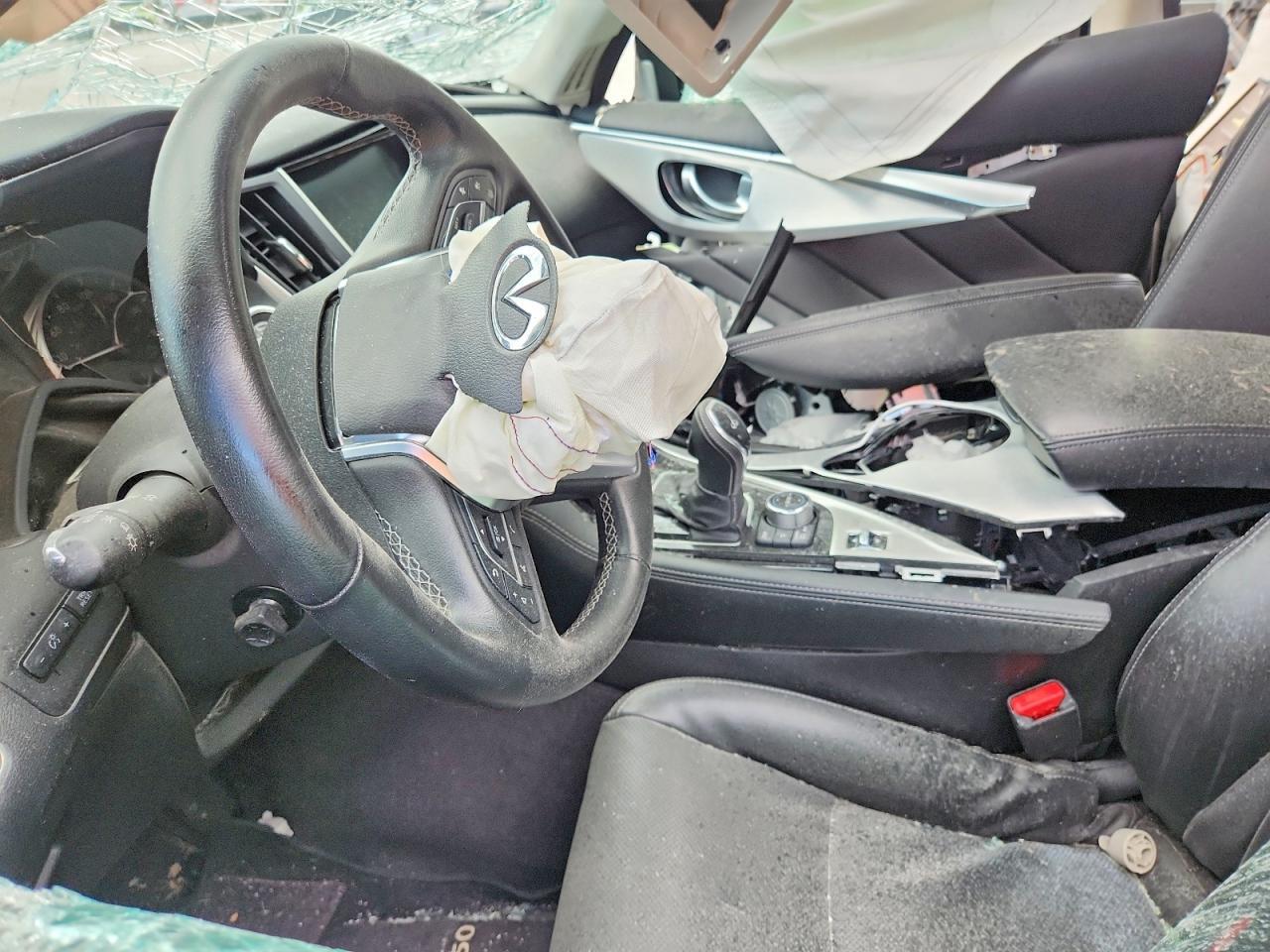 2023 Infiniti Q50 Luxe - Image 7