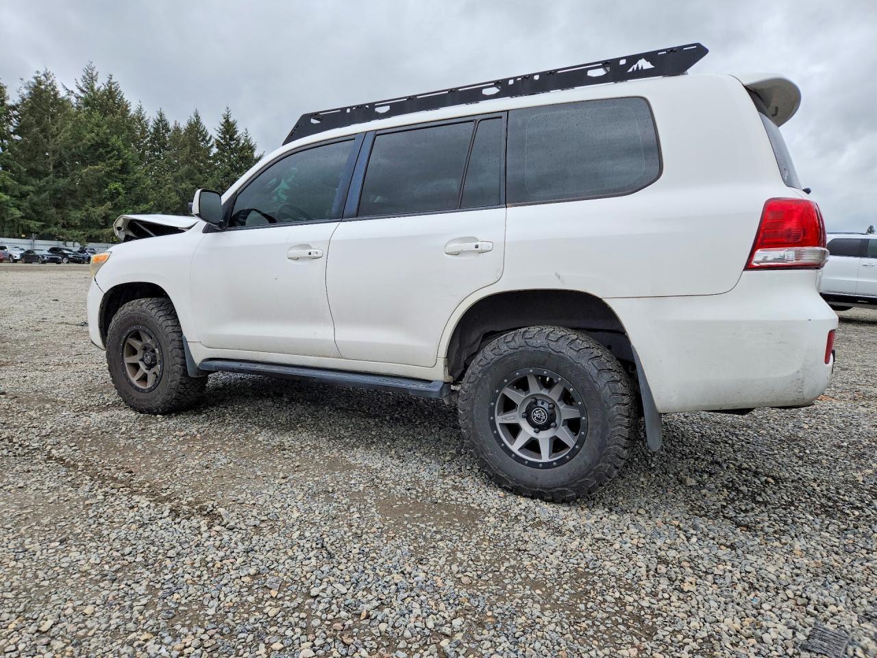 2008 Toyota Land Cruiser Base - Image 2
