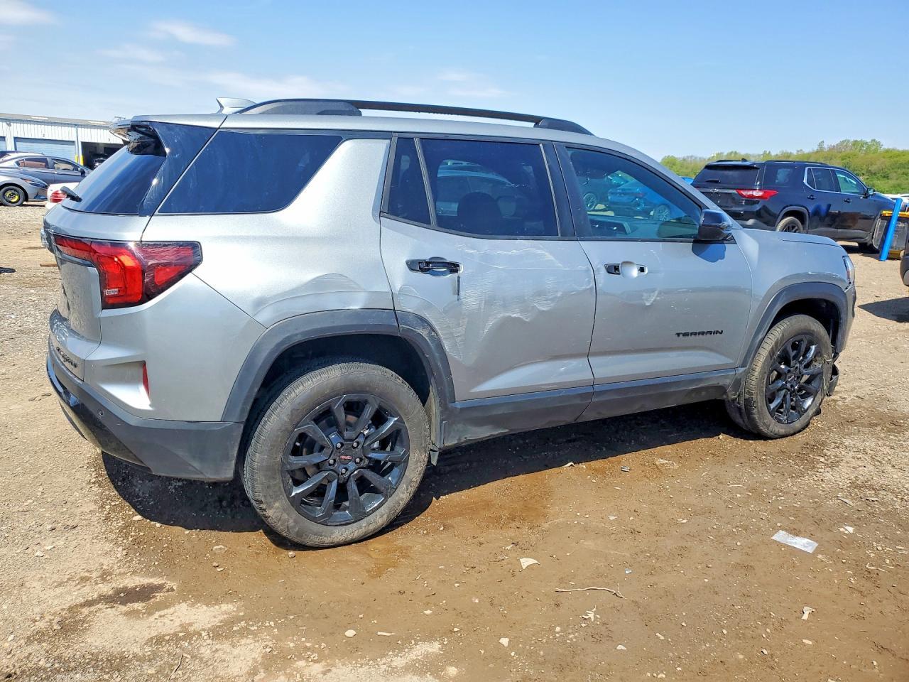 2025 GMC Terrain Elevation - Image 3