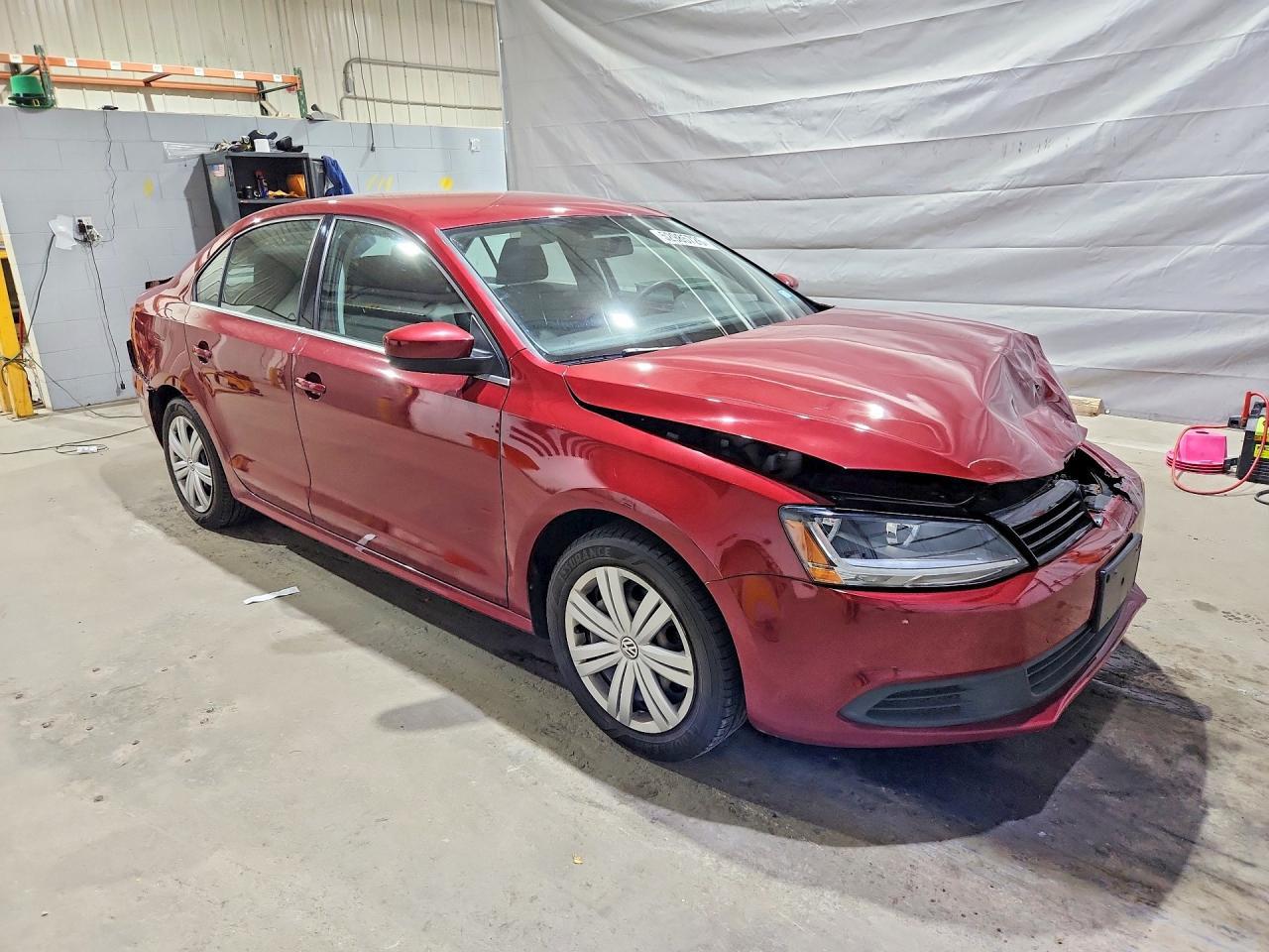 2017 Volkswagen Jetta S - Фото 4