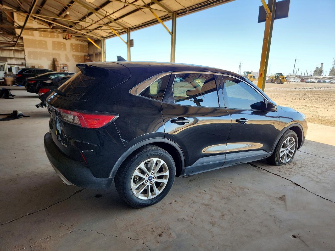 2020 Ford Escape Se - Фото 3
