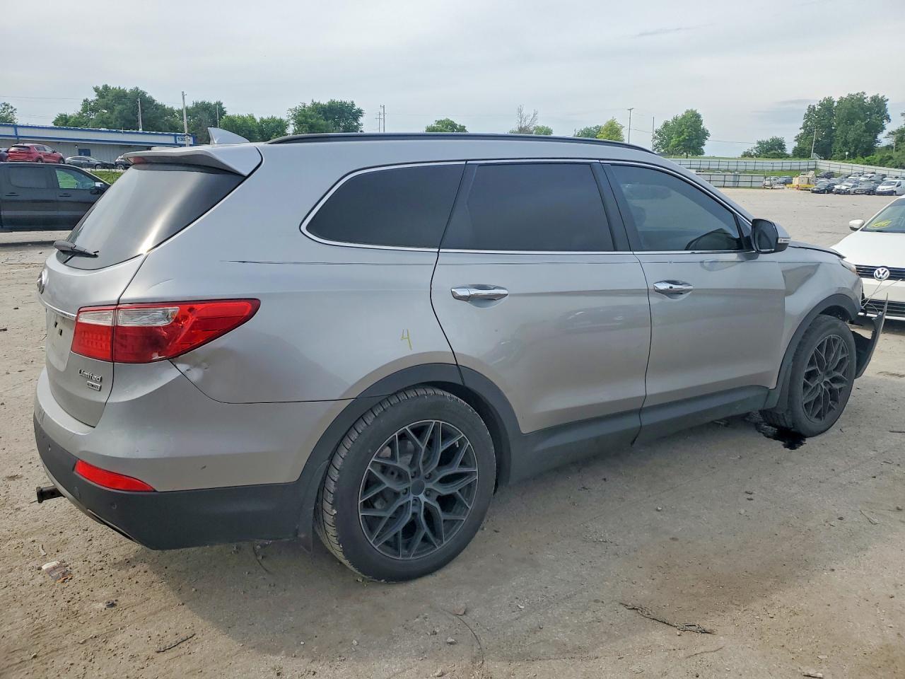 2015 Hyundai Santa Fe - Фото 3