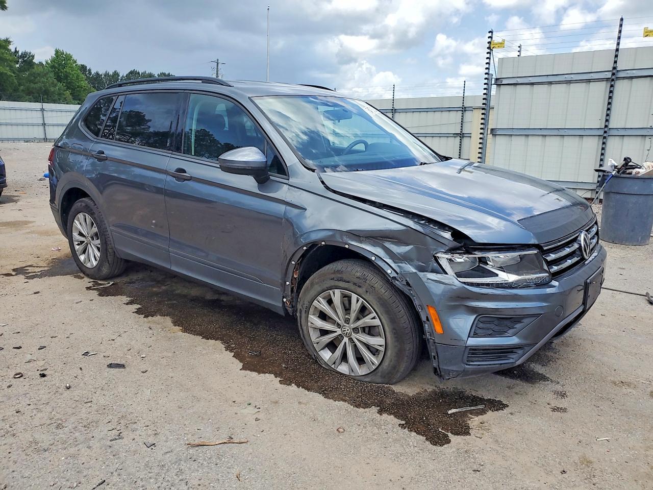 2020 Volkswagen Tiguan S - Фото 4