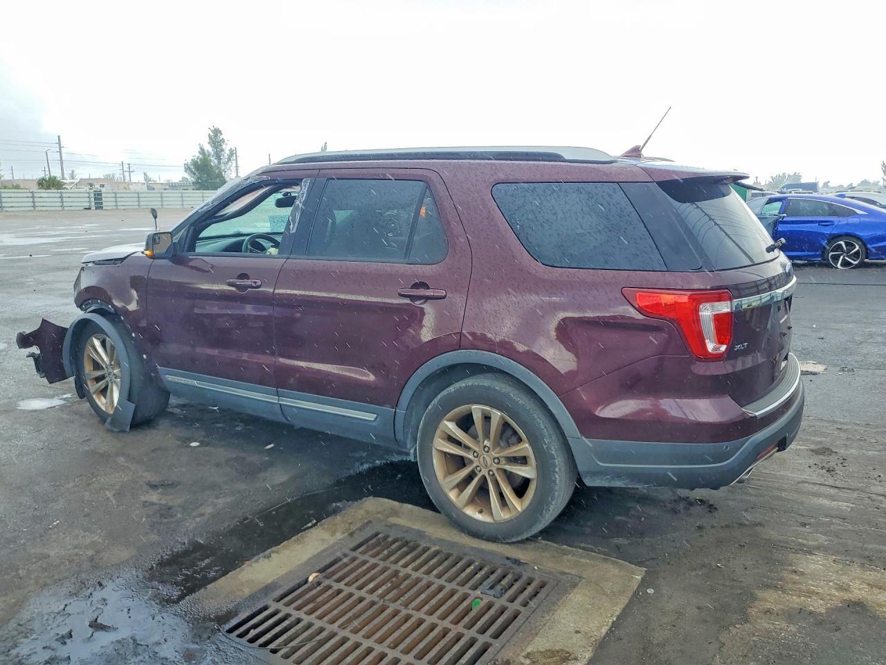 2018 Ford Explorer Xlt - Фото 2