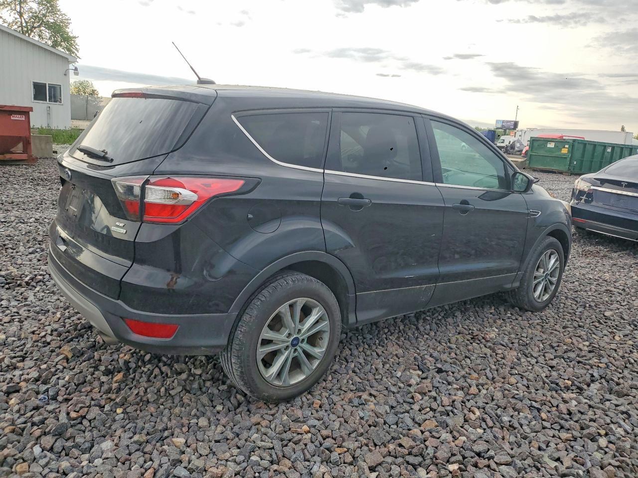 2017 Ford Escape Se - Image 3