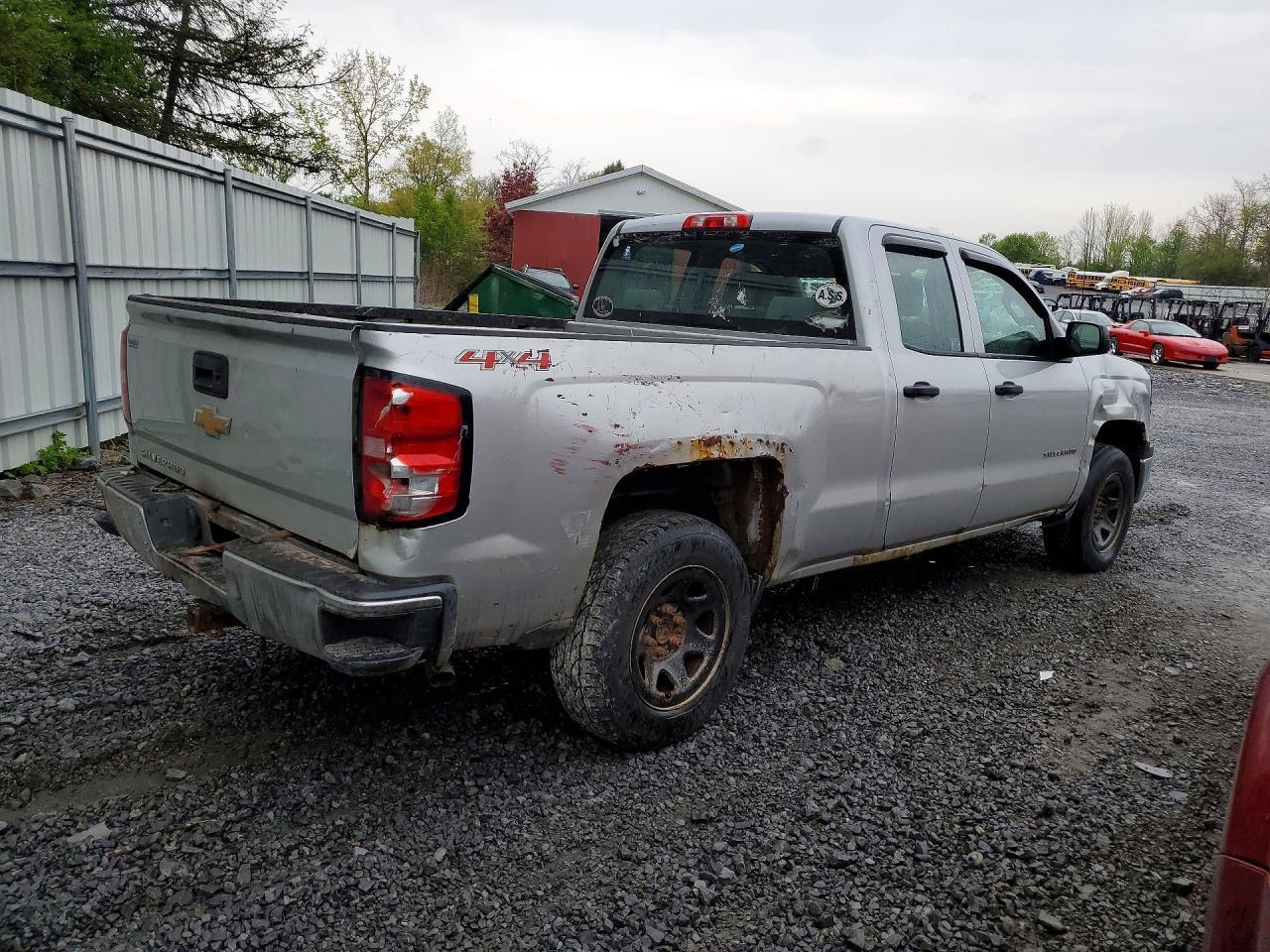 2015 Chevrolet Silverado K1500 - Фото 3