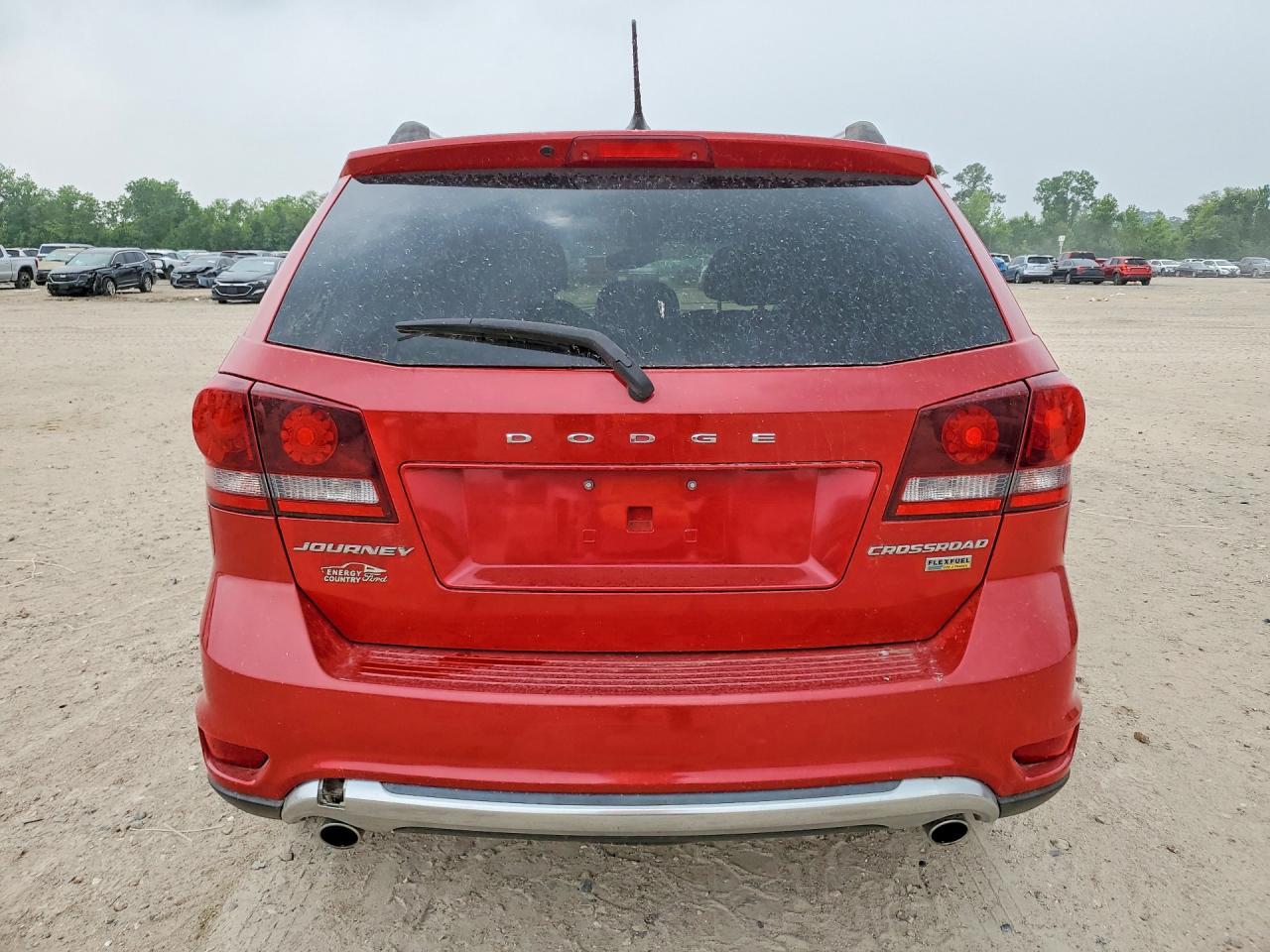 2017 Dodge Journey Crossroad - Image 6