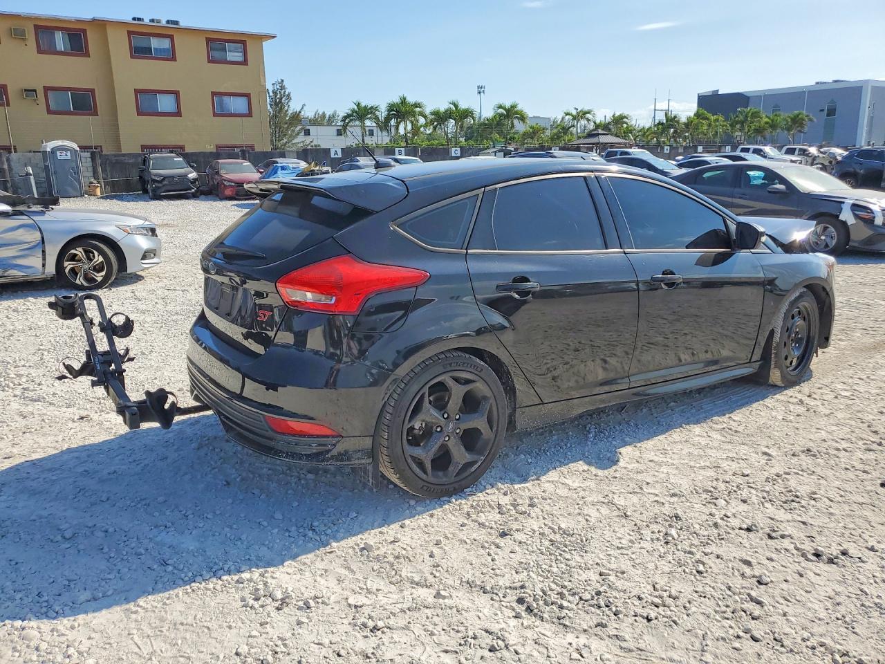 2017 Ford Focus St - Фото 3