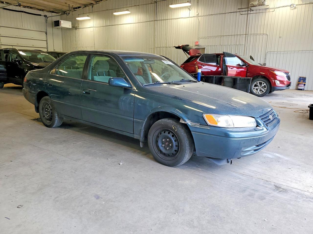 1998 Toyota Camry Le - Image 4