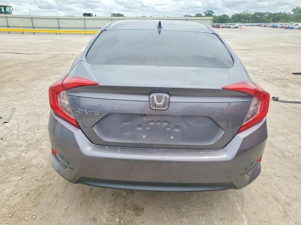 2018 Honda Civic Ex - Image 6