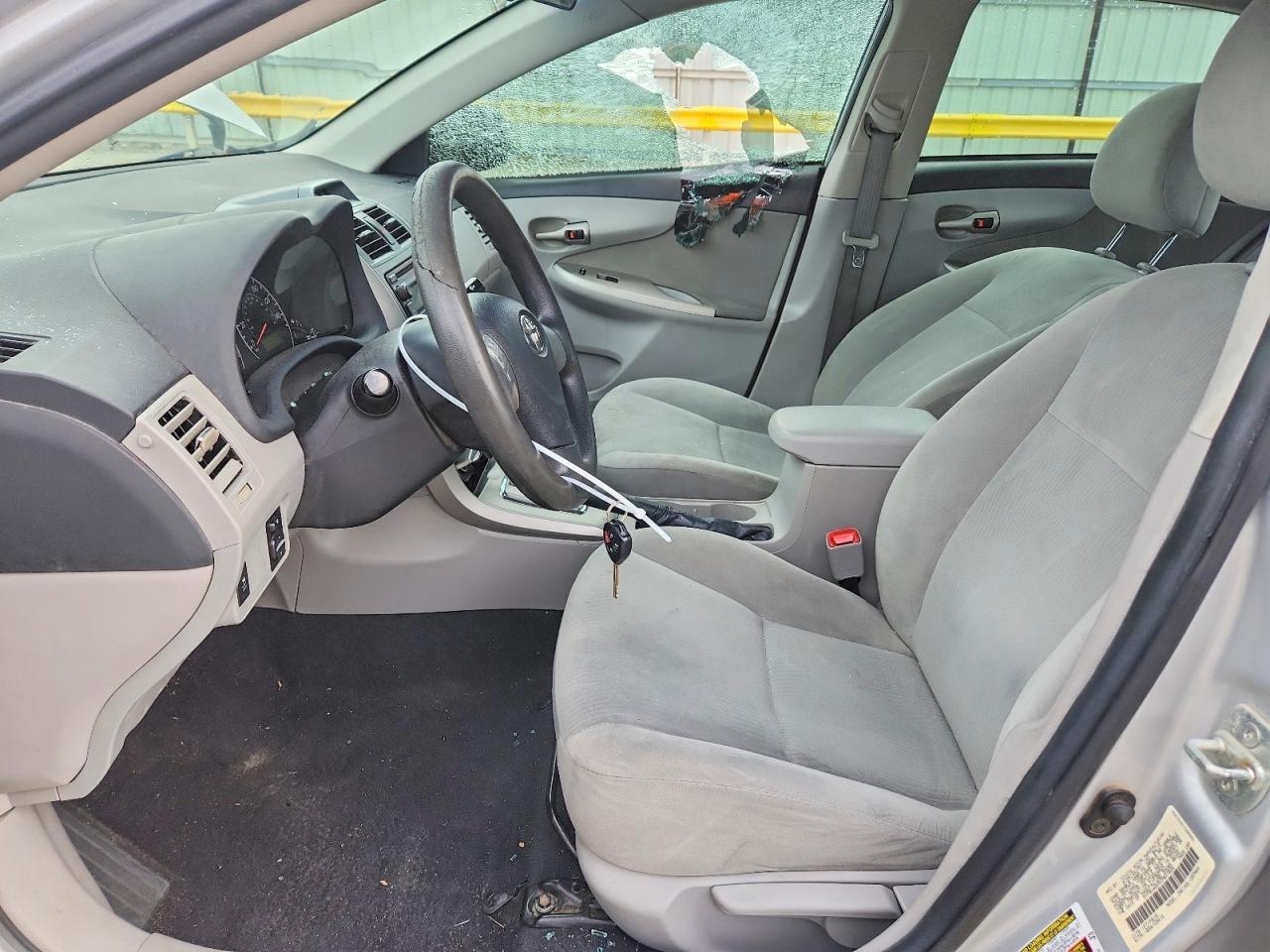 2012 Toyota Corolla Le - Фото 7