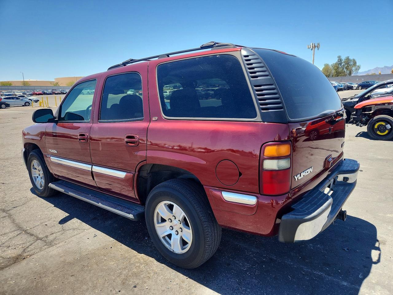 2002 GMC Yukon - Image 2