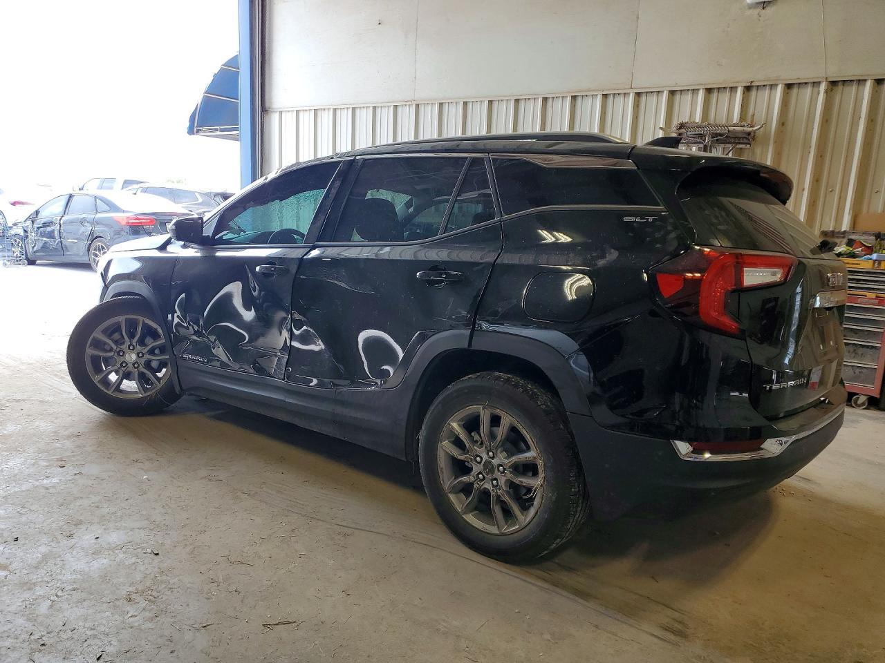 2022 GMC Terrain Slt - Фото 2