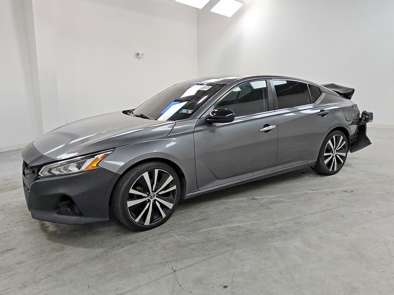 2020 Nissan Altima Sr