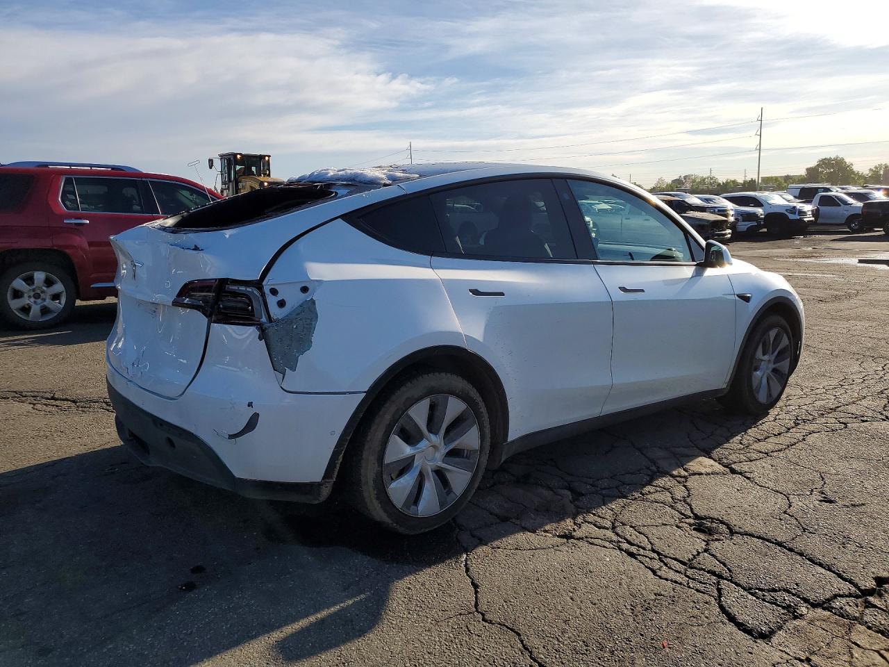 2022 Tesla Model Y - Фото 3