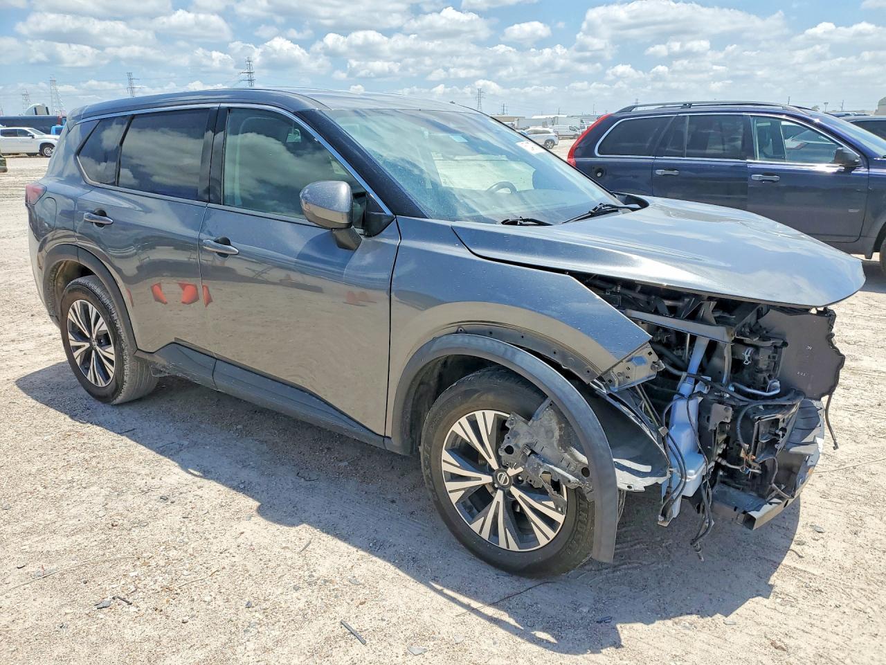 2021 Nissan Rogue Sv - Image 4