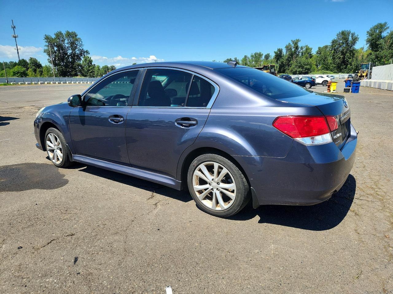 2014 Subaru Legacy 2.5I Premium - Image 2