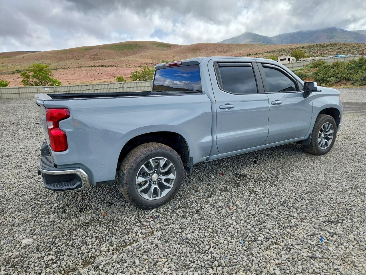 2024 Chevrolet Silverado K1500 Lt - Image 3