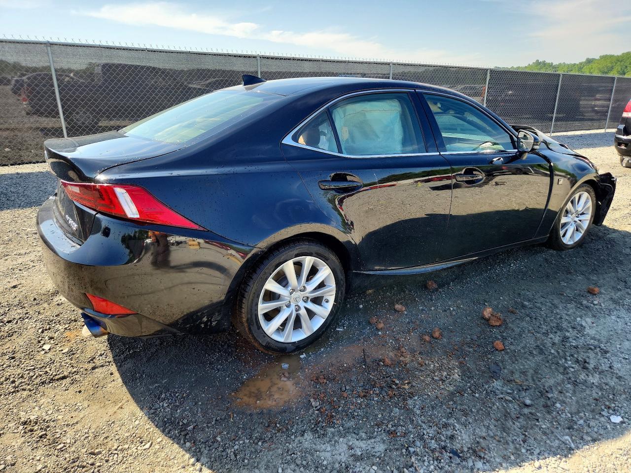 2016 Lexus Is 300 - Image 3