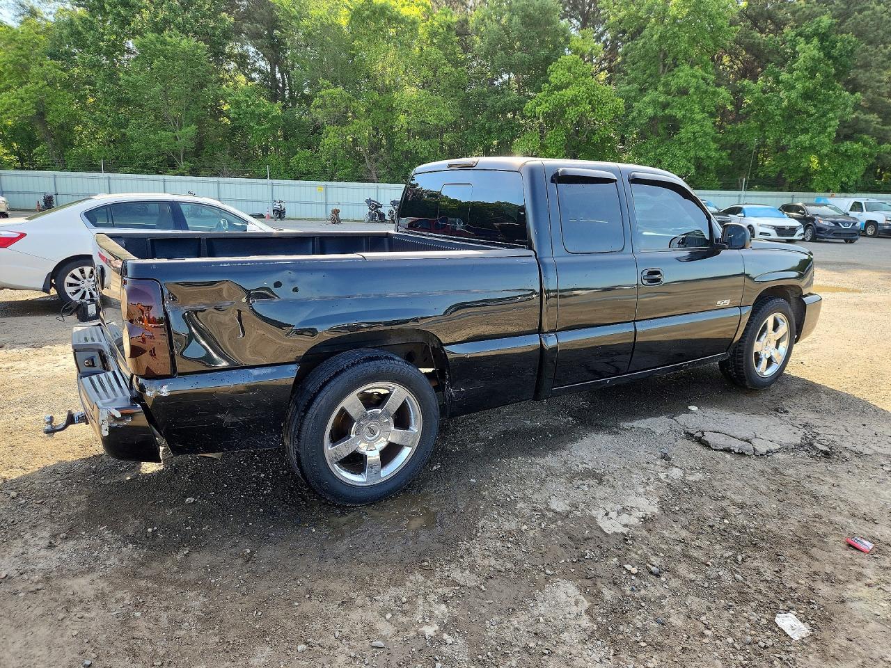 2004 Chevrolet Silverado K1500 - Фото 3