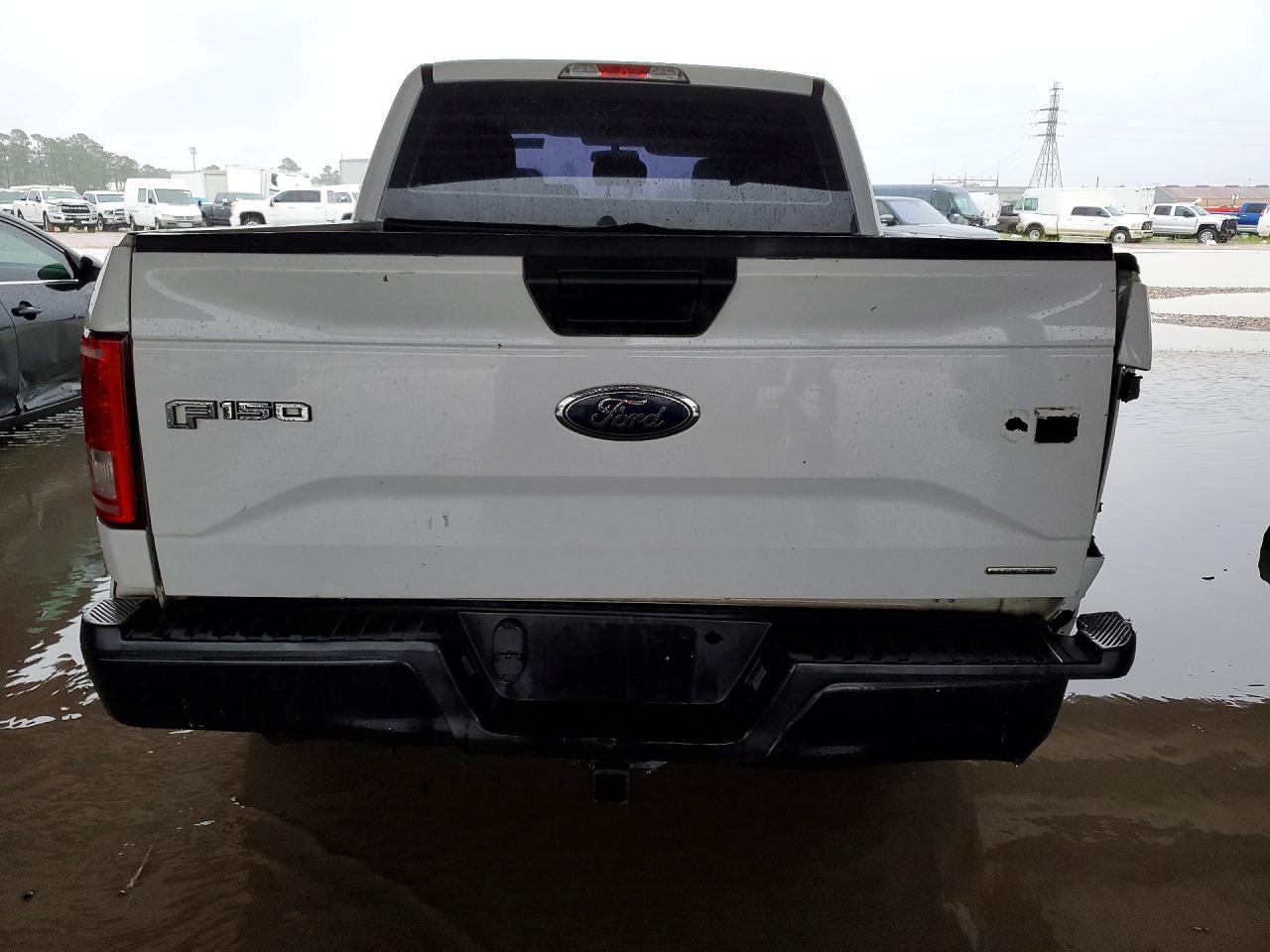 2015 Ford F150 Supercrew - Фото 6