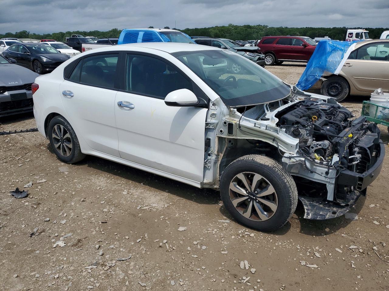 2022 Kia Rio S - Фото 4