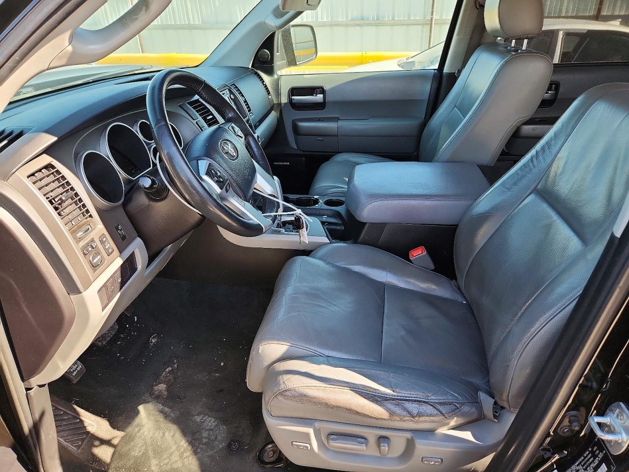 2016 Toyota Sequoia Limited - Image 7