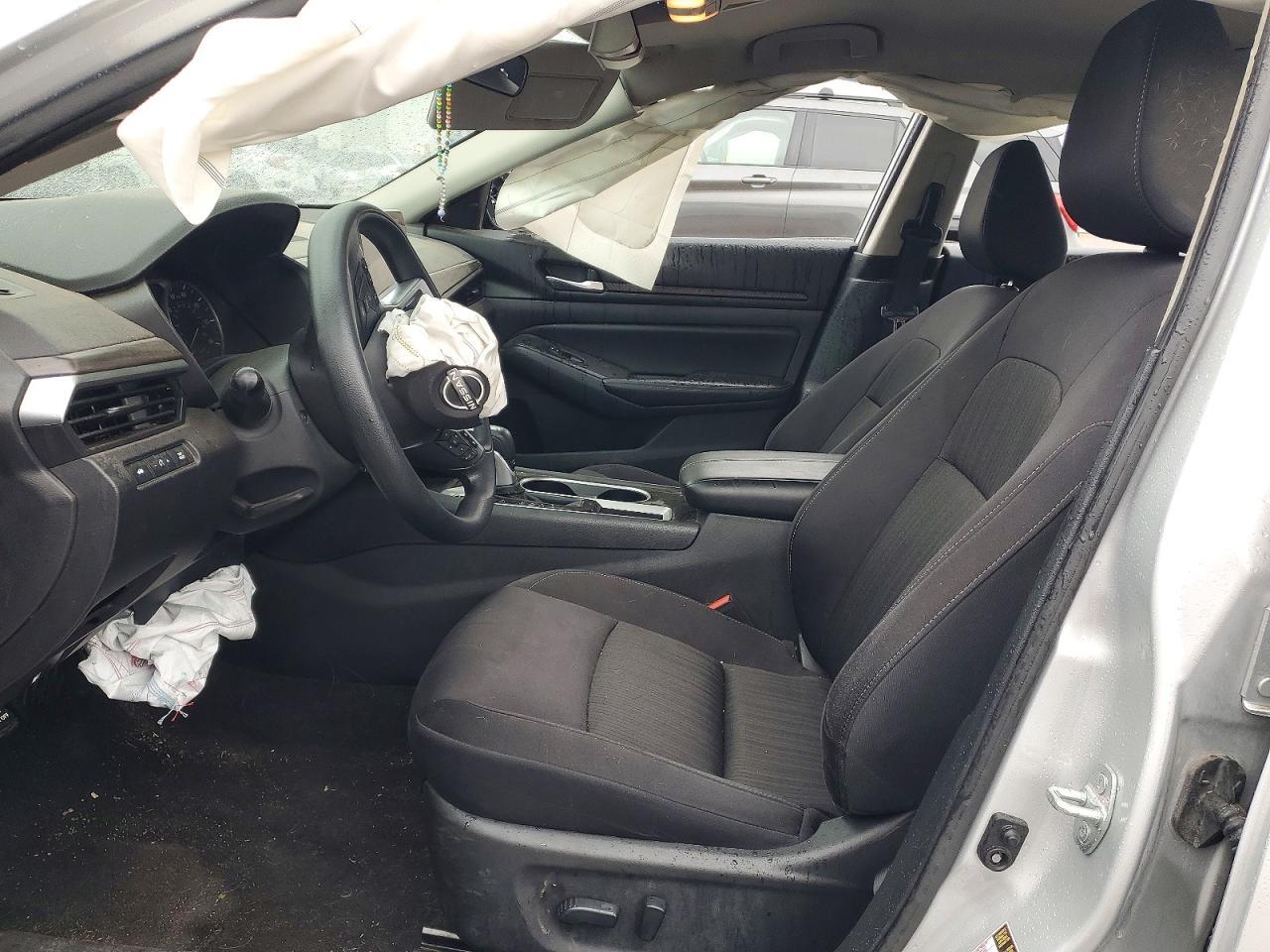 2024 Nissan Altima Sv - Image 7