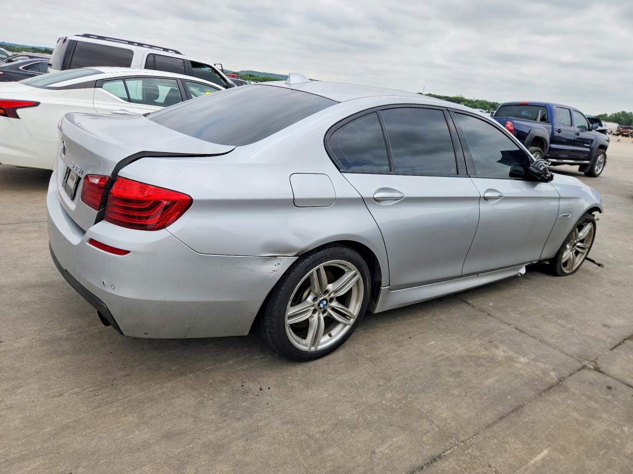 2014 BMW 535 I - Image 3