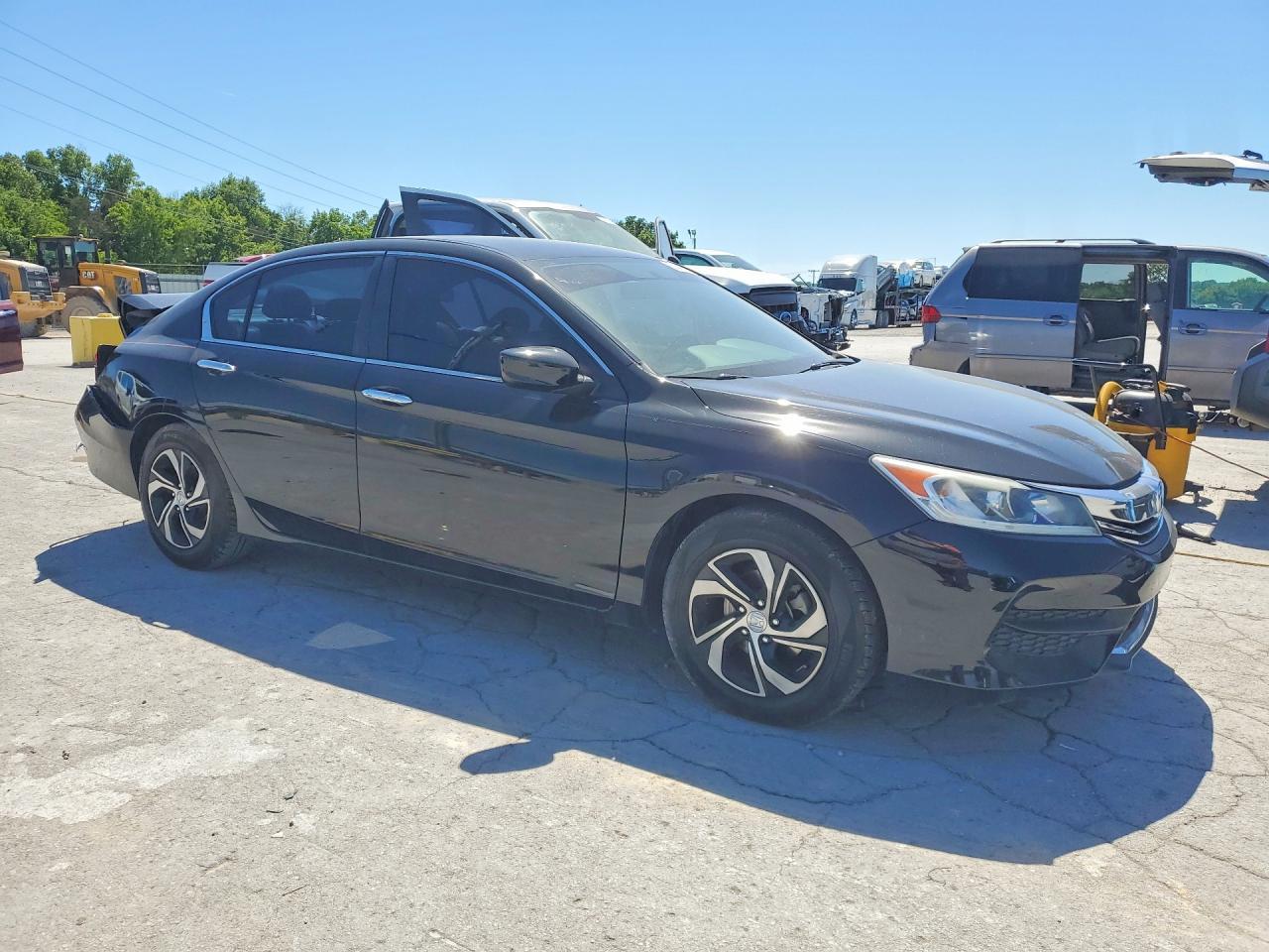 2017 Honda Accord Lx - Image 4