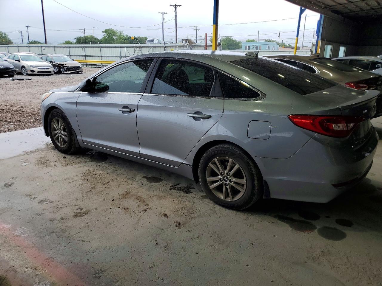 2017 Hyundai Sonata Se - Фото 2