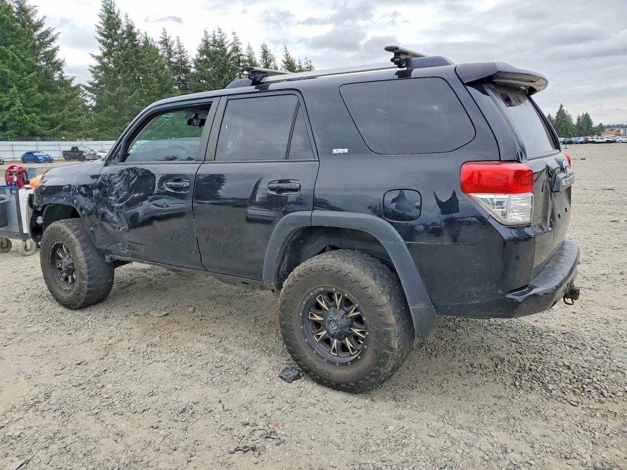 2013 Toyota 4Runner Sr5 - Фото 2