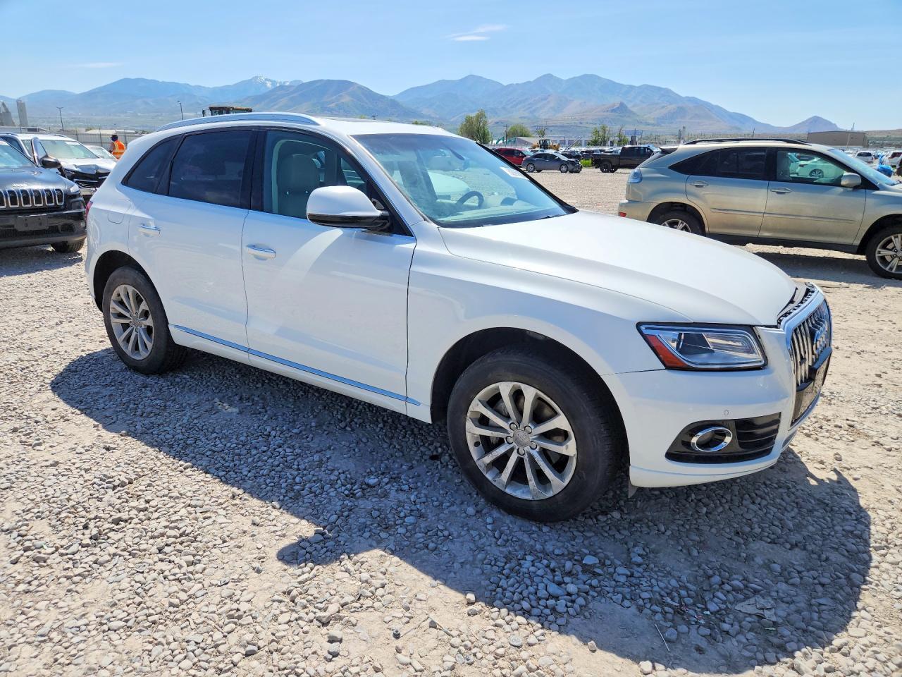 2015 Audi Q5 Premium Plus - Image 4