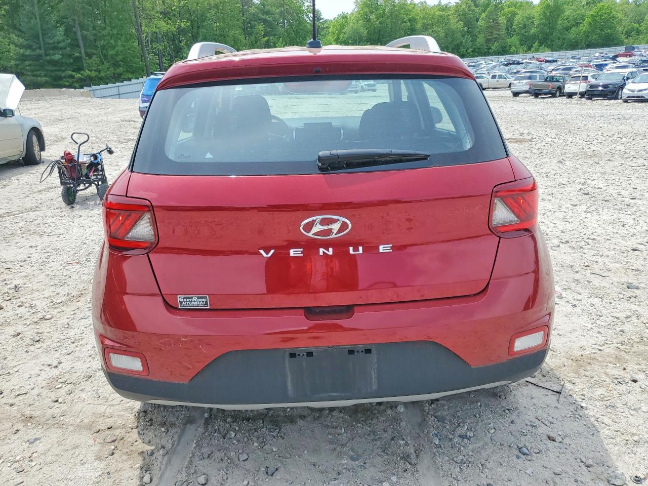 2024 Hyundai Venue Sel - Image 6