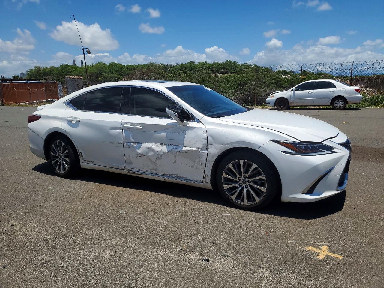 2019 Lexus Es 300H - Image 4