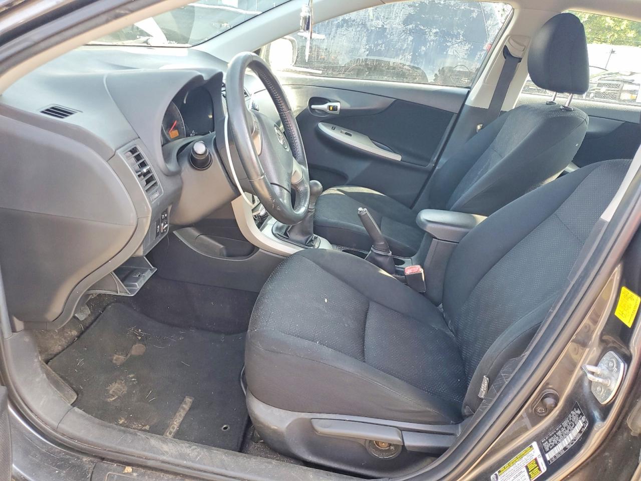2010 Toyota Corolla S - Фото 7