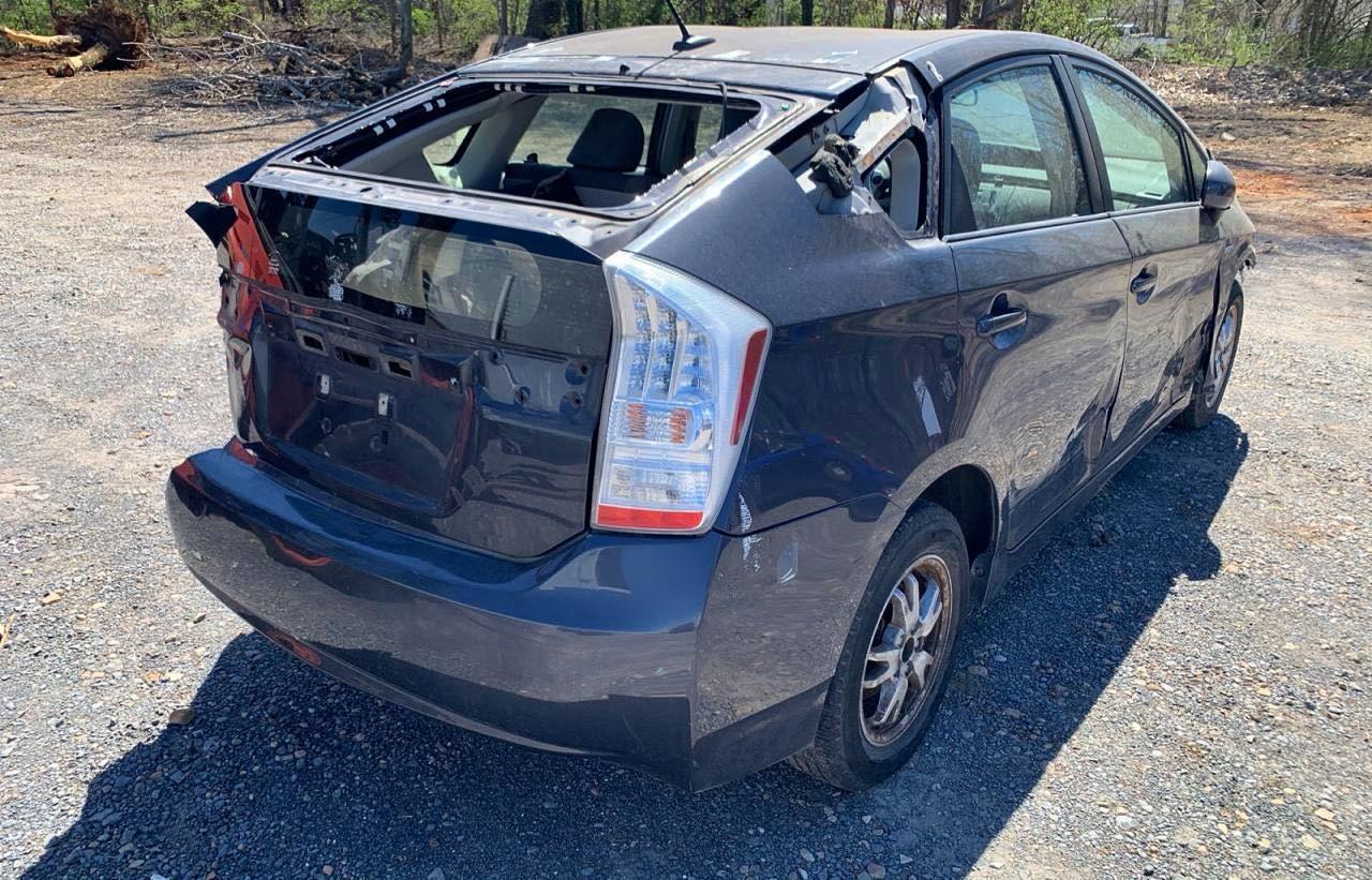 2010 Toyota Prius Iii - Фото 4