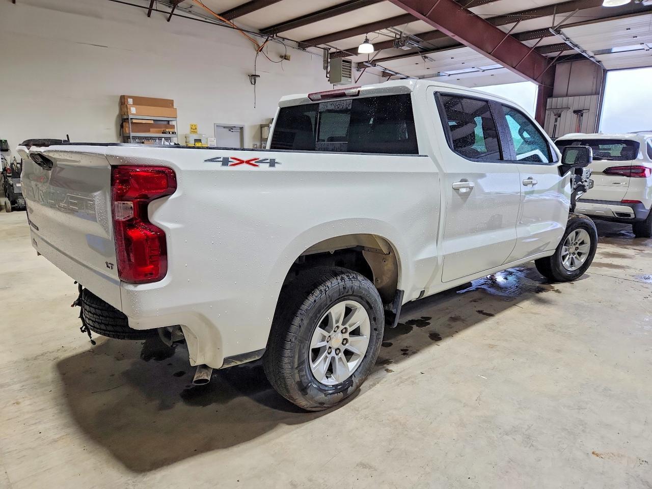 2023 Chevrolet Silverado K1500 Lt - Image 3