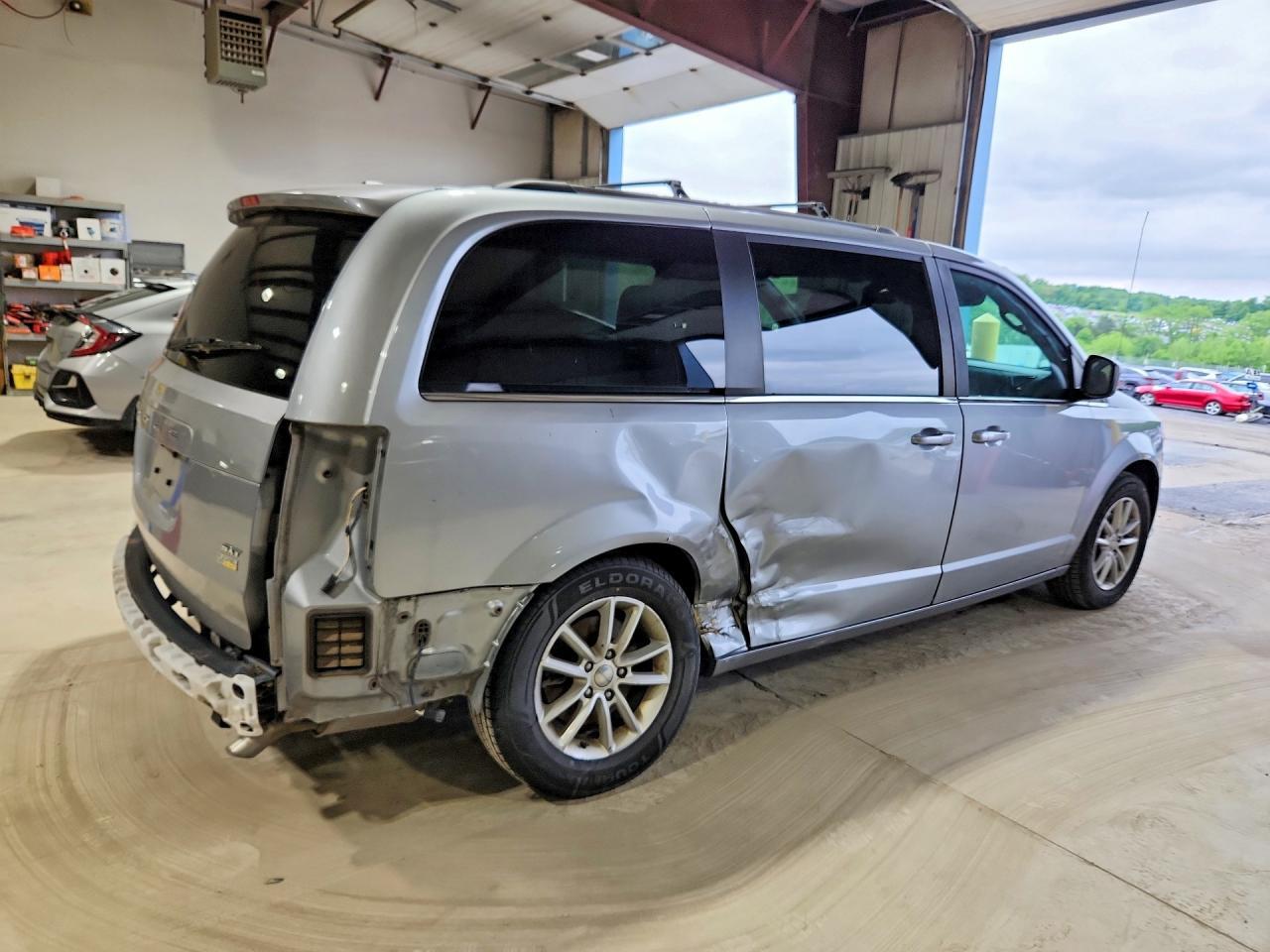 2019 Dodge Grand Caravan Sxt - Фото 3