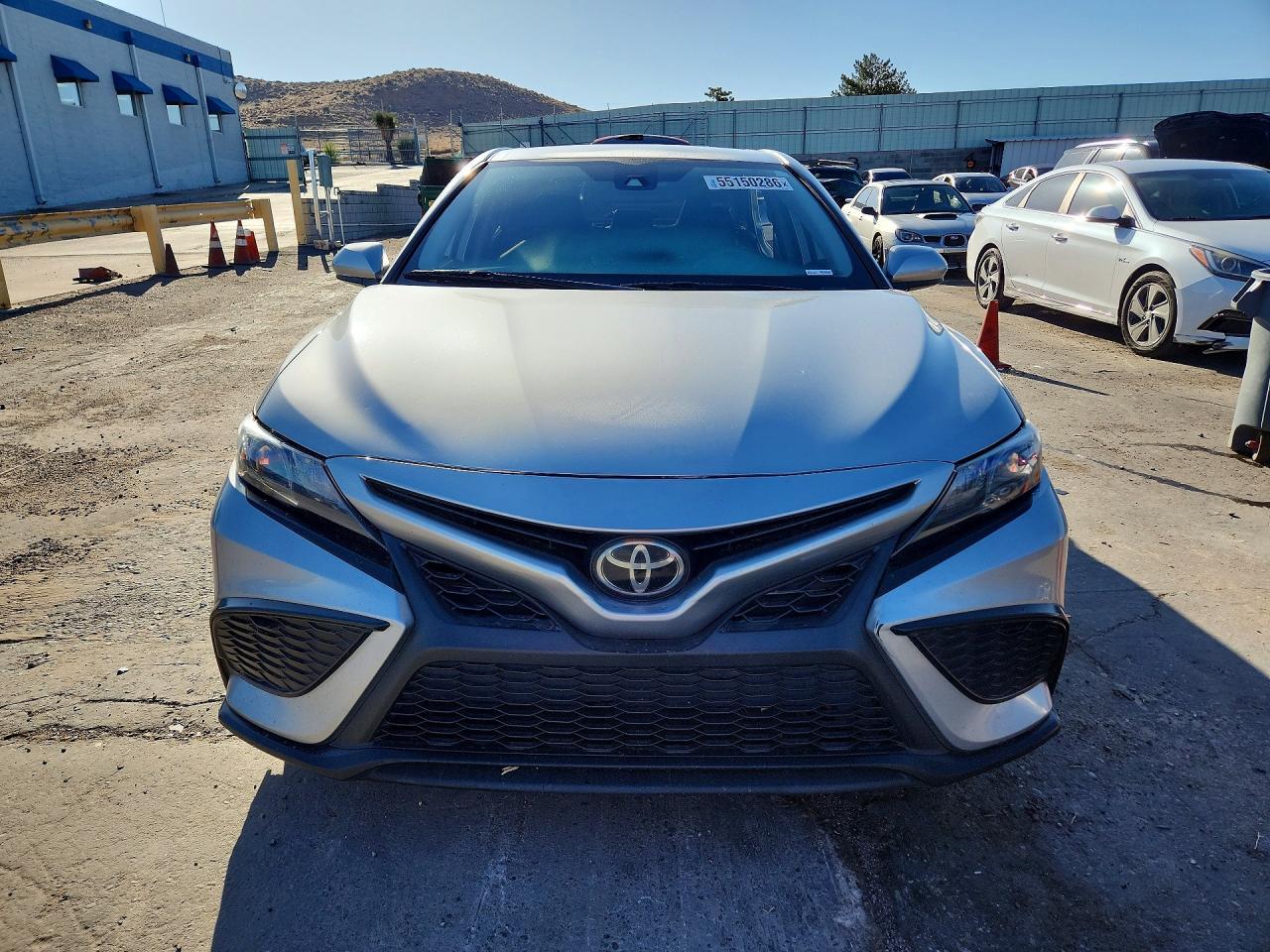 2021 Toyota Camry Se - Фото 5