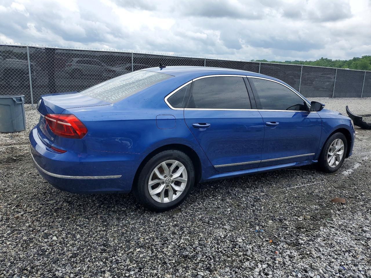 2017 Volkswagen Passat S - Image 3