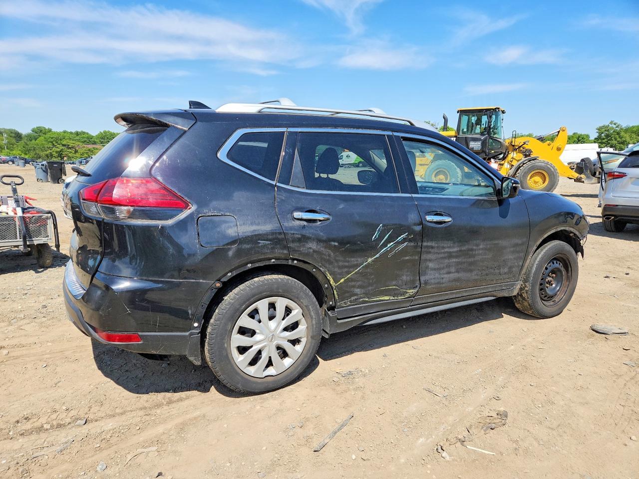 2017 Nissan Rogue S - Image 3