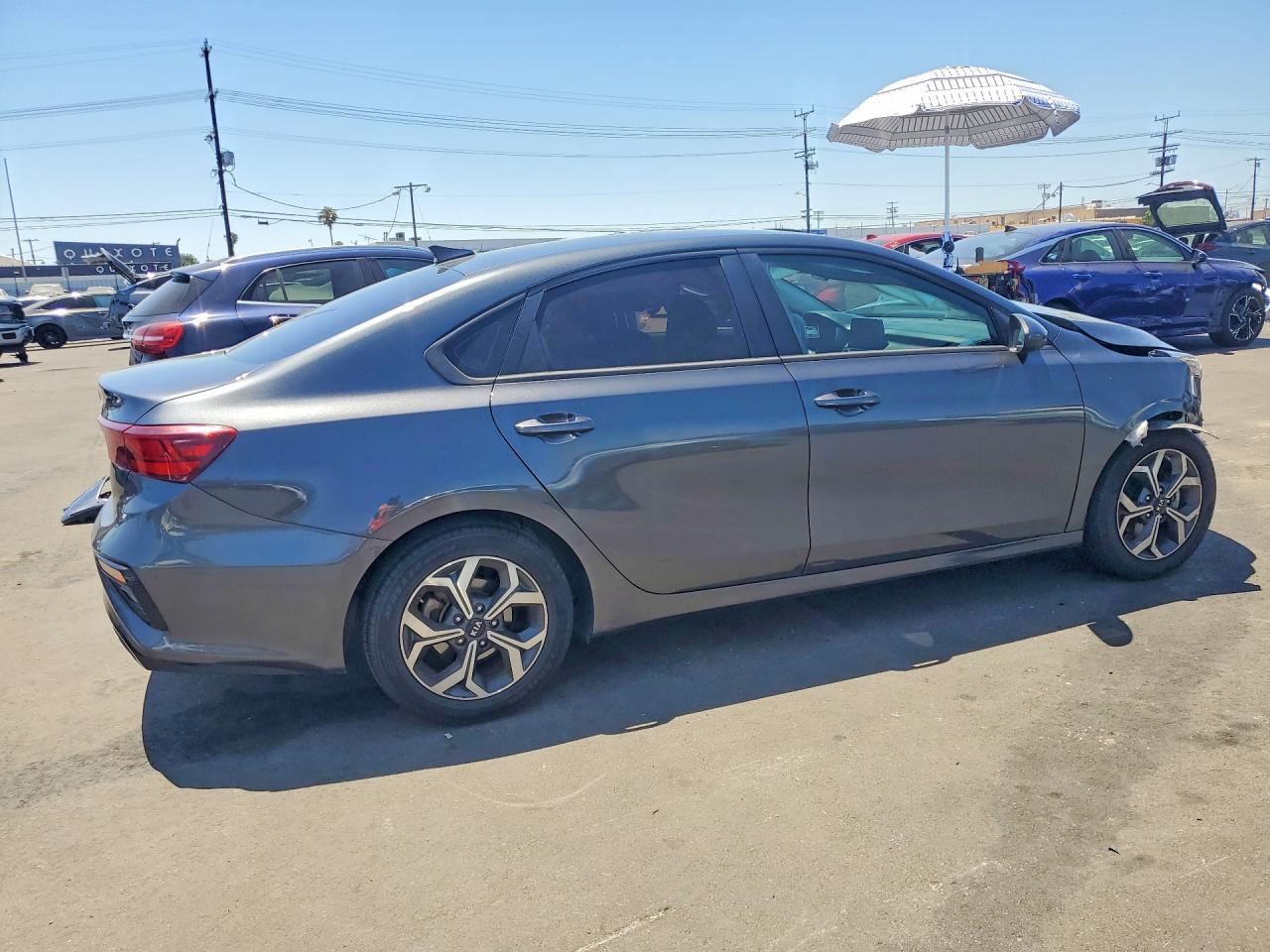 2021 Kia Forte Lxs - Image 5