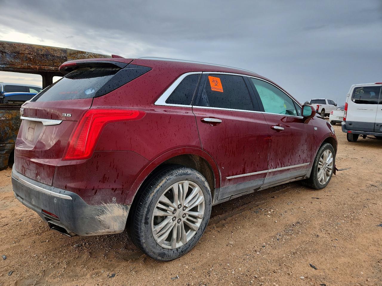 2018 Cadillac Xt5 Premium Luxury - Image 3