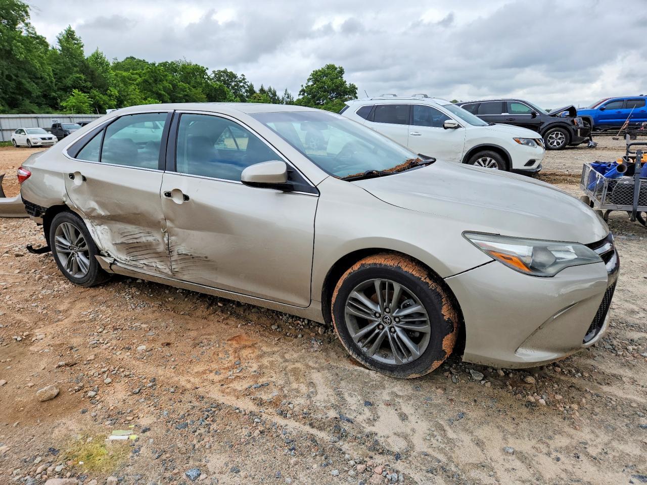 2015 Toyota Camry Se - Image 4