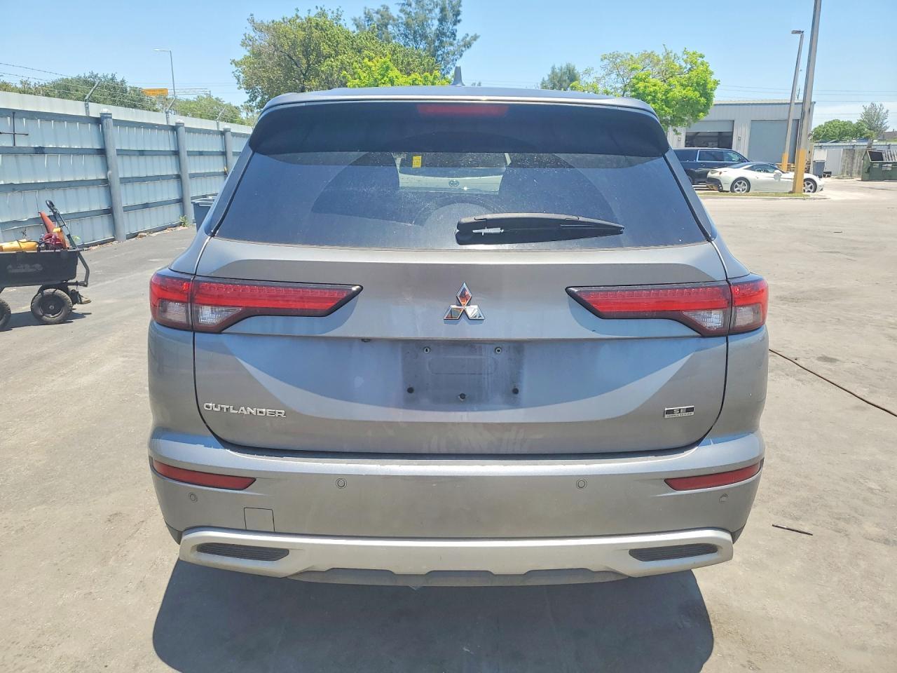 2022 Mitsubishi Outlander Se - Image 6