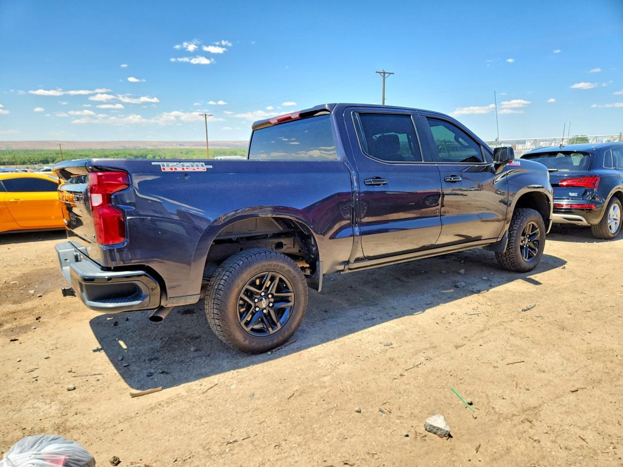2022 Chevrolet Silverado K1500 Lt Trail Boss - Фото 3