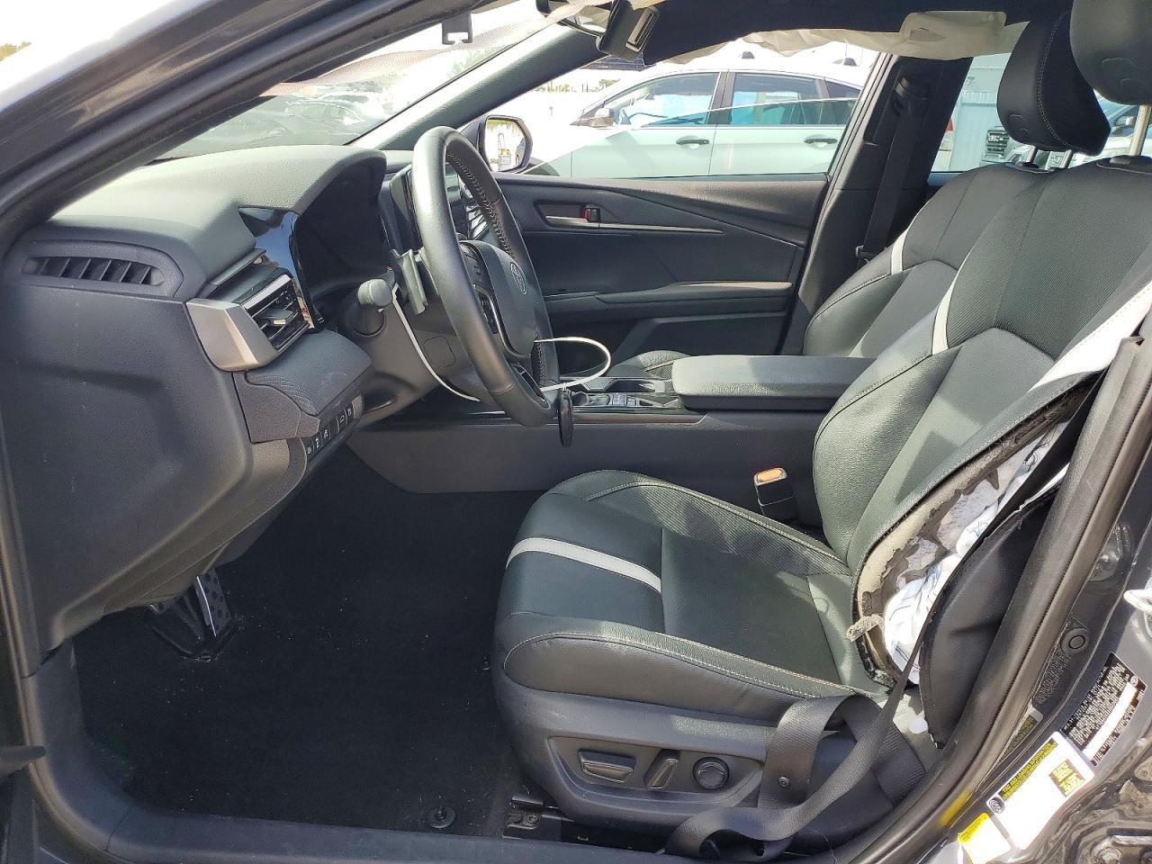 2025 Toyota Camry Se - Фото 7